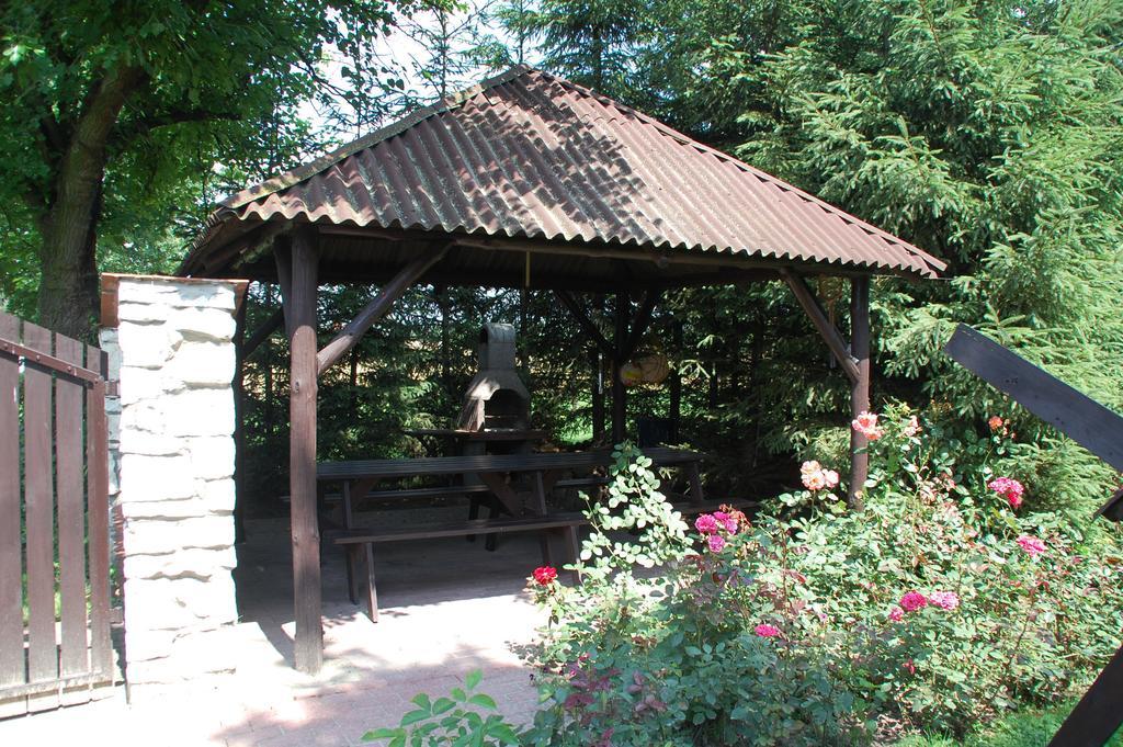 Agroturystyka Pod Swierkami Nadrybie Exterior photo